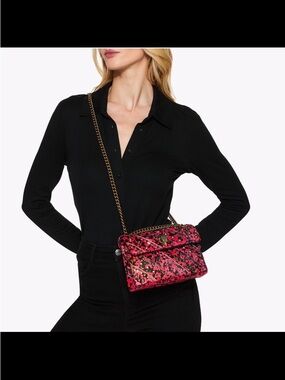 MINI LEATHER KENSINGTON B...
KURT GEIGER LONDON $335 retail
NWT full inclusion